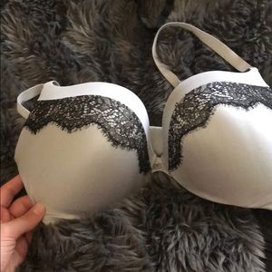 Silk Bra, pretty new, only worn a few times